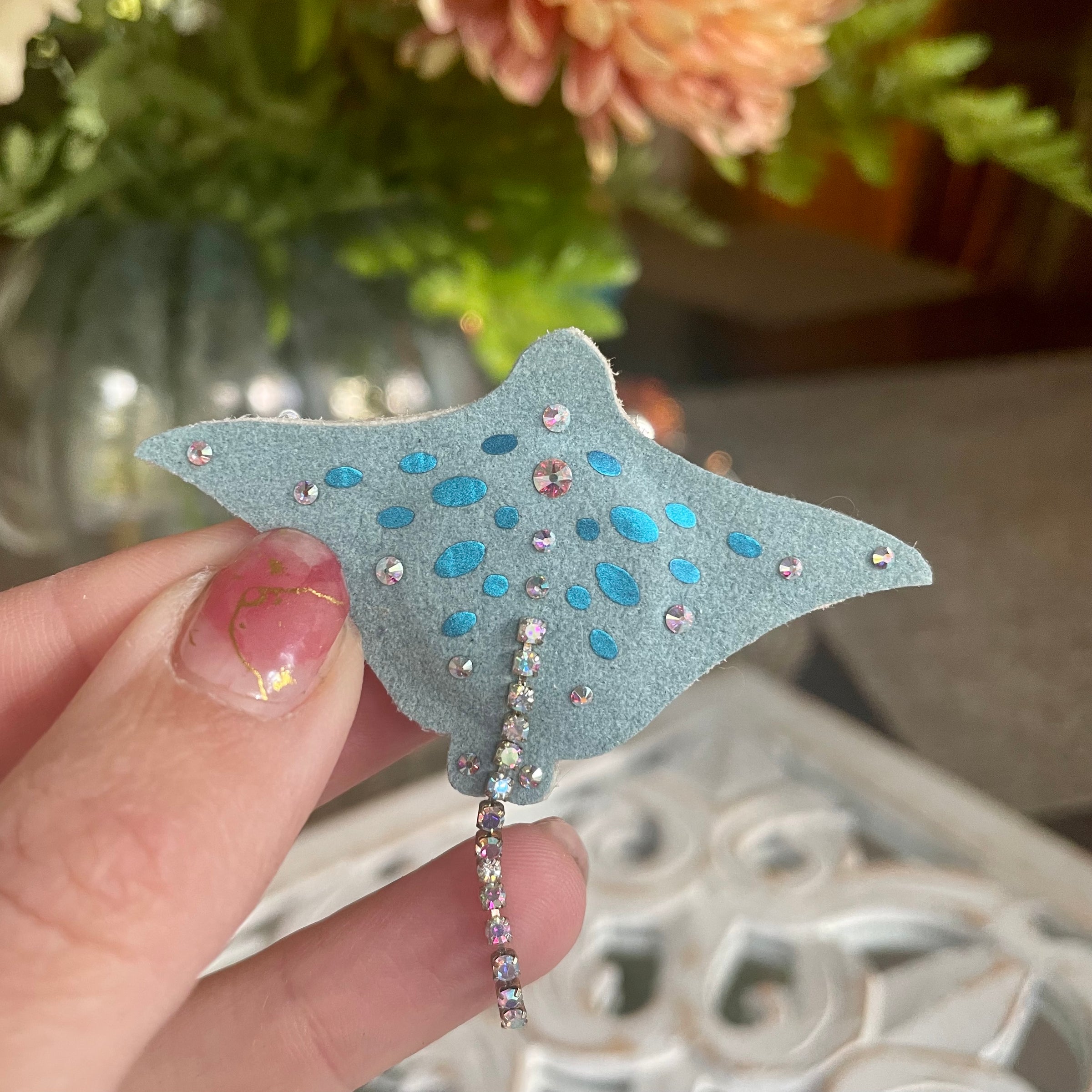 Sting Ray (Dusty Blue) - Magnetic Pin