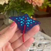 Sting Ray (Navy) - Magnetic Pin